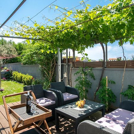 Apartments Greta & Ivona Pula Ngoại thất bức ảnh