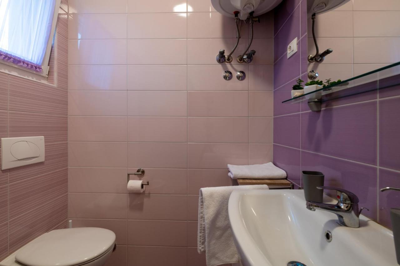 Apartments Greta & Ivona Pula Ngoại thất bức ảnh