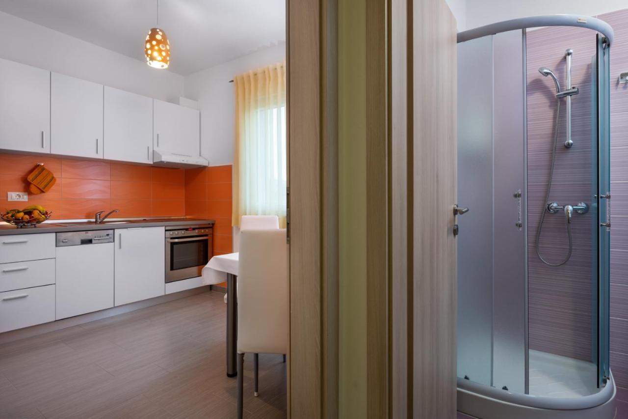 Apartments Greta & Ivona Pula Ngoại thất bức ảnh