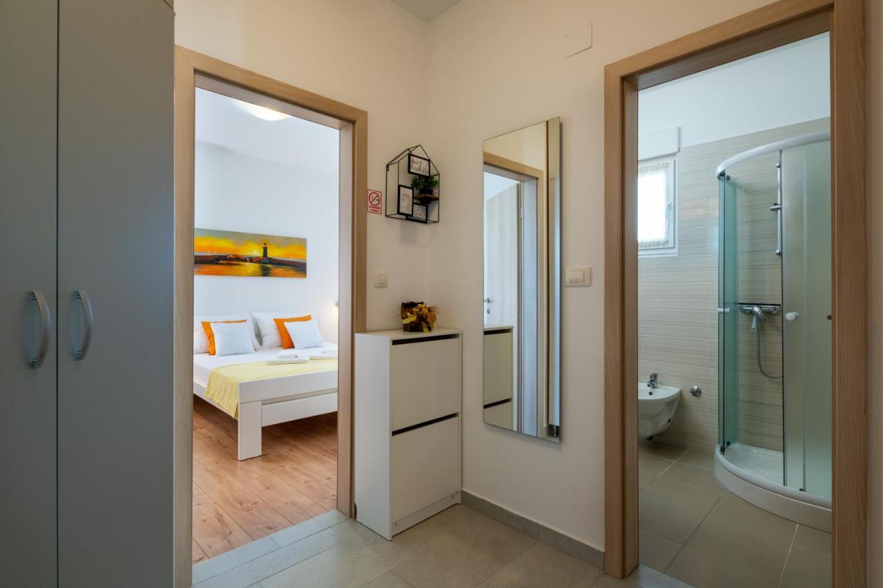 Apartments Greta & Ivona Pula Ngoại thất bức ảnh