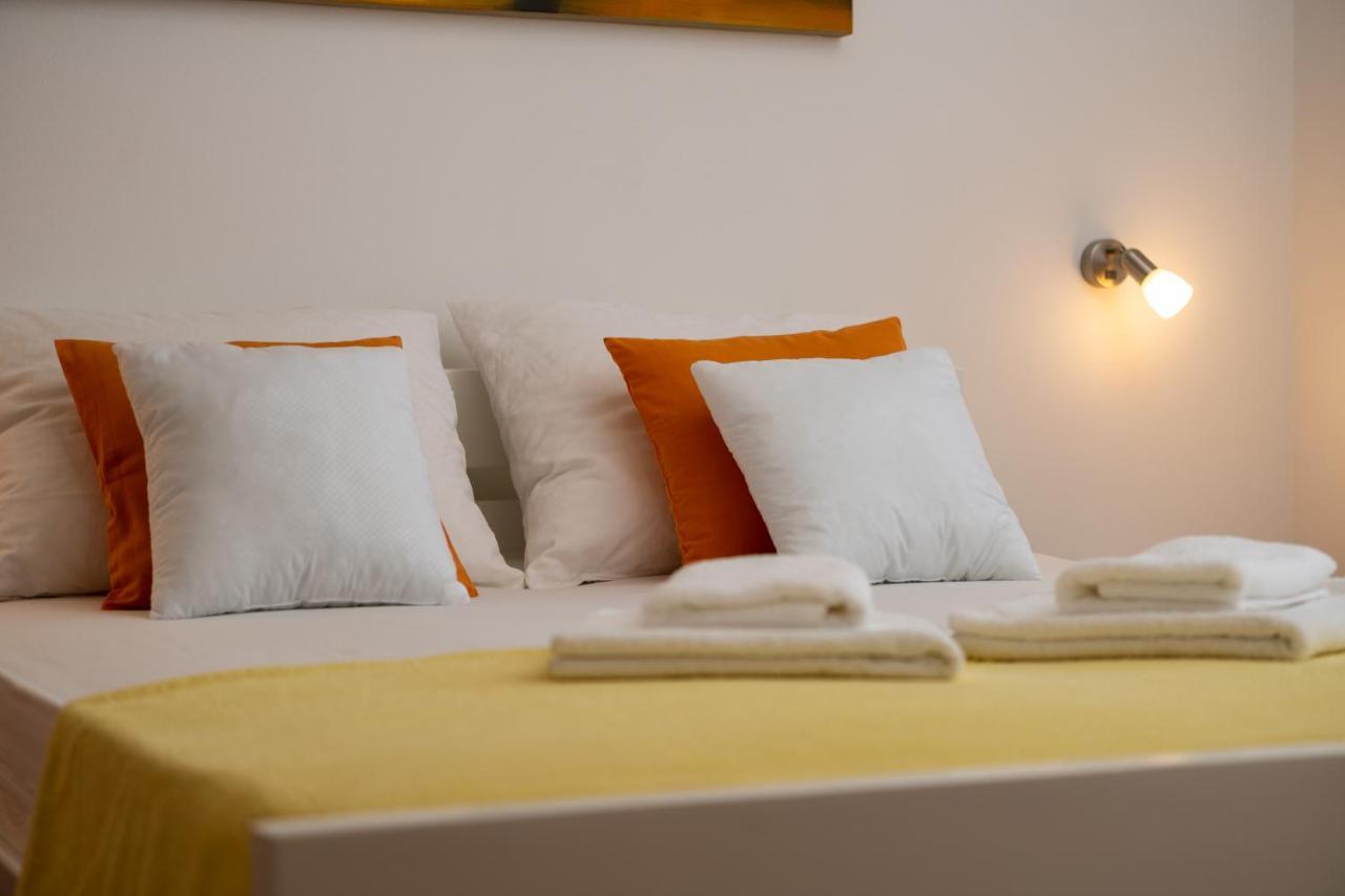 Apartments Greta & Ivona Pula Ngoại thất bức ảnh